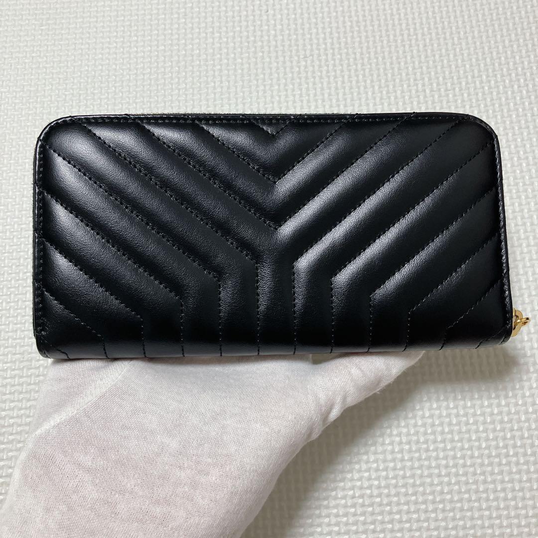 未使用SAINT LAURENTレザーラウンドジップ長財布 キルティング 箱袋付 未使用SAINT LAURENTレザーラウンドジップ長財布 キルティング 箱袋付