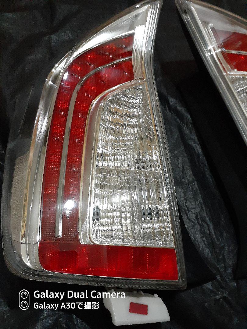 ZVW30 プリウス30系 後期 全灯火済テールランプ 左右セット