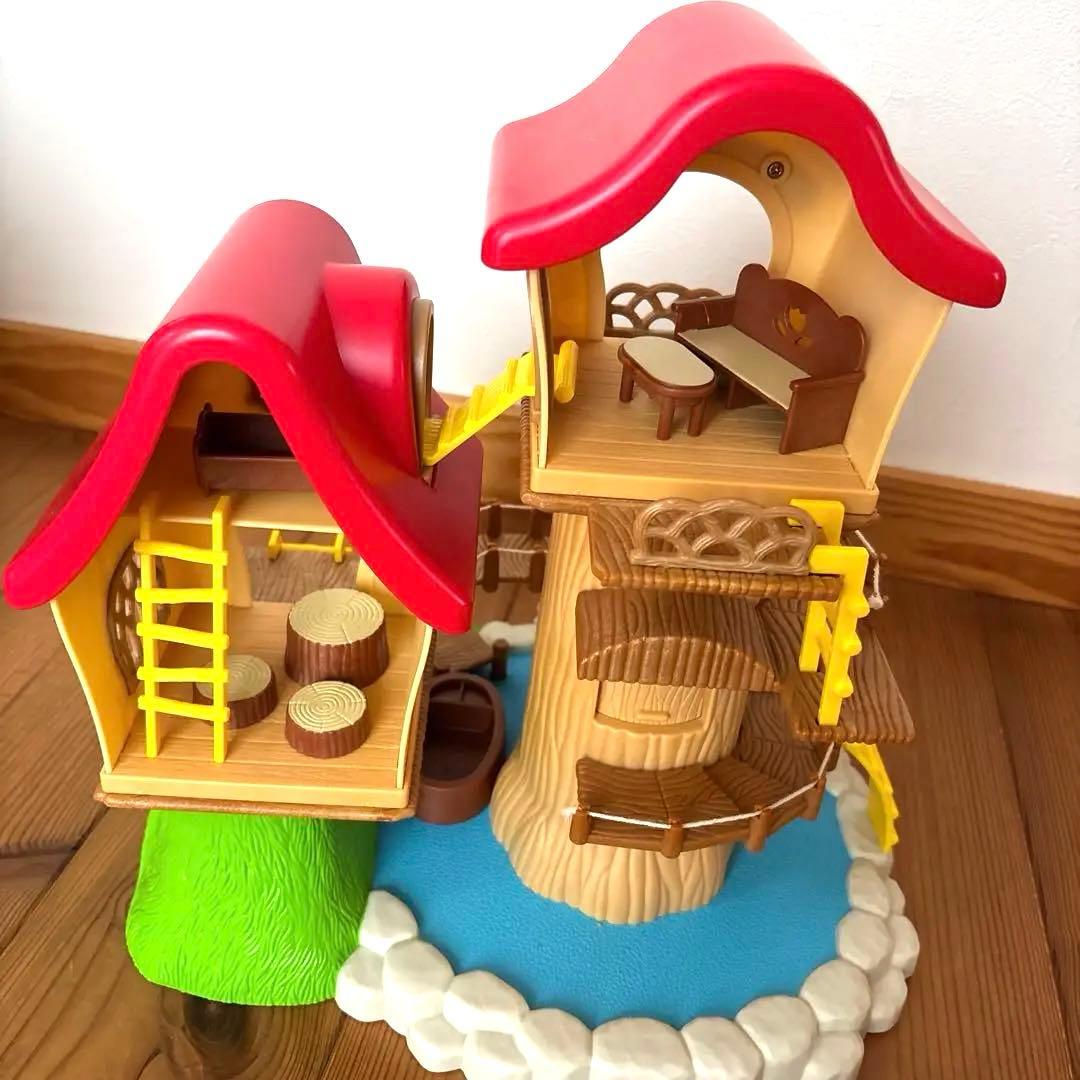 シルバニアファミリー Flair社 赤ちゃん広場の湖畔の樹のお家 人形セット