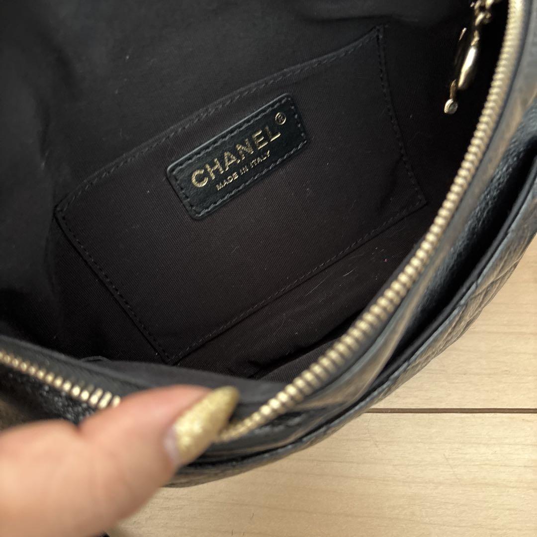 CHANEL ボディバッグ ウエストバッグ　美品　黒