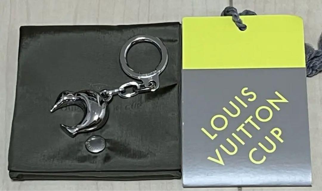 louisvuitton☆限定ルイヴィトンカップキィウィチャーム未使用新品 louisvuitton☆限定ルイヴィトンカップキィウィチャーム未使用新品