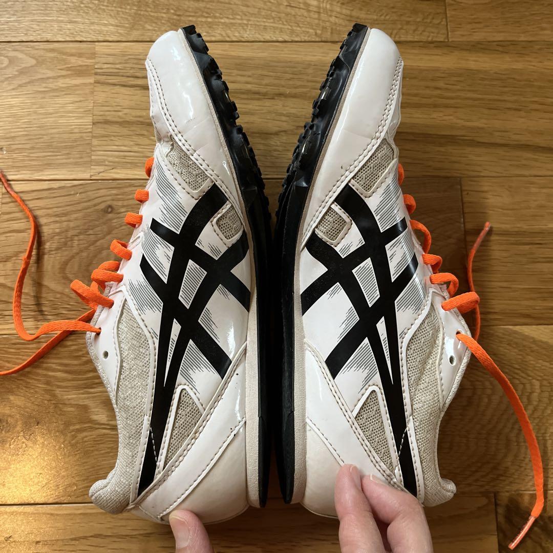 ASICS スパイクシューズ ホワイト/オレンジ
