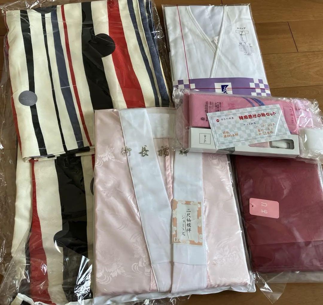 二尺袖着物　ストライプ 水玉模様 帯付き　付属品あり