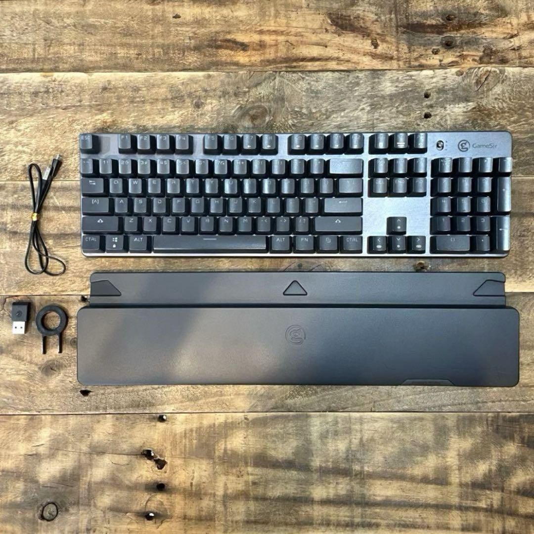 【Game sir】GK300 ゲーミングキーボード フルサイズ 青軸