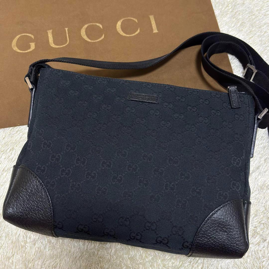 201✨極美品✨グッチ ショルダーバッグ 斜め掛け GGキャンバス×レザー 黒