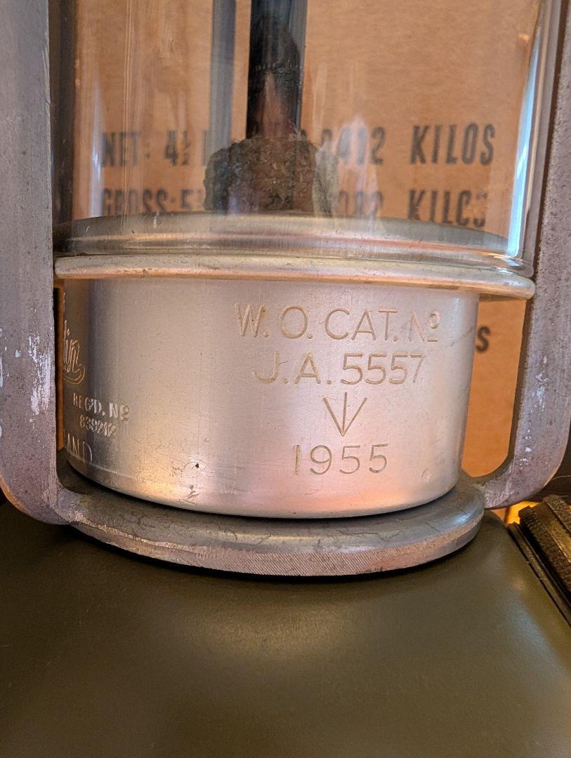 Bialaddin 305 イギリス製ミリタリーランタン 1955年 未使用 Bialaddin 305 イギリス製ミリタリーランタン 1955年 未使用