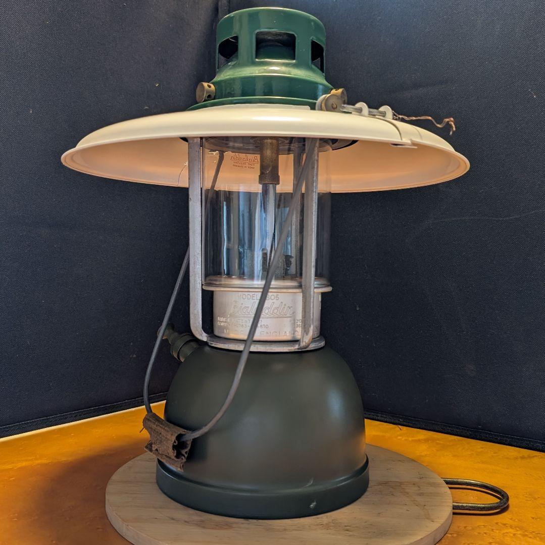 Bialaddin 305 イギリス製ミリタリーランタン 1955年 未使用 Bialaddin 305 イギリス製ミリタリーランタン 1955年 未使用