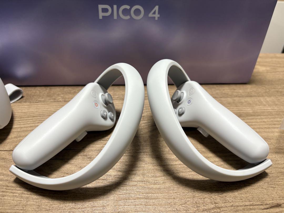 PICO4