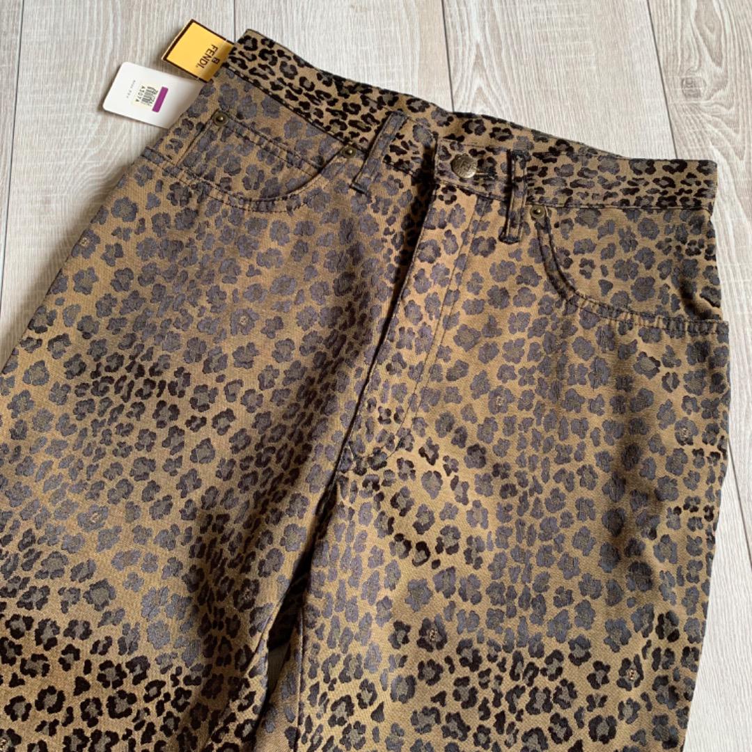 タグ付き未使用品 FENDI レオパード柄 ジャガード パンツ レディース M
