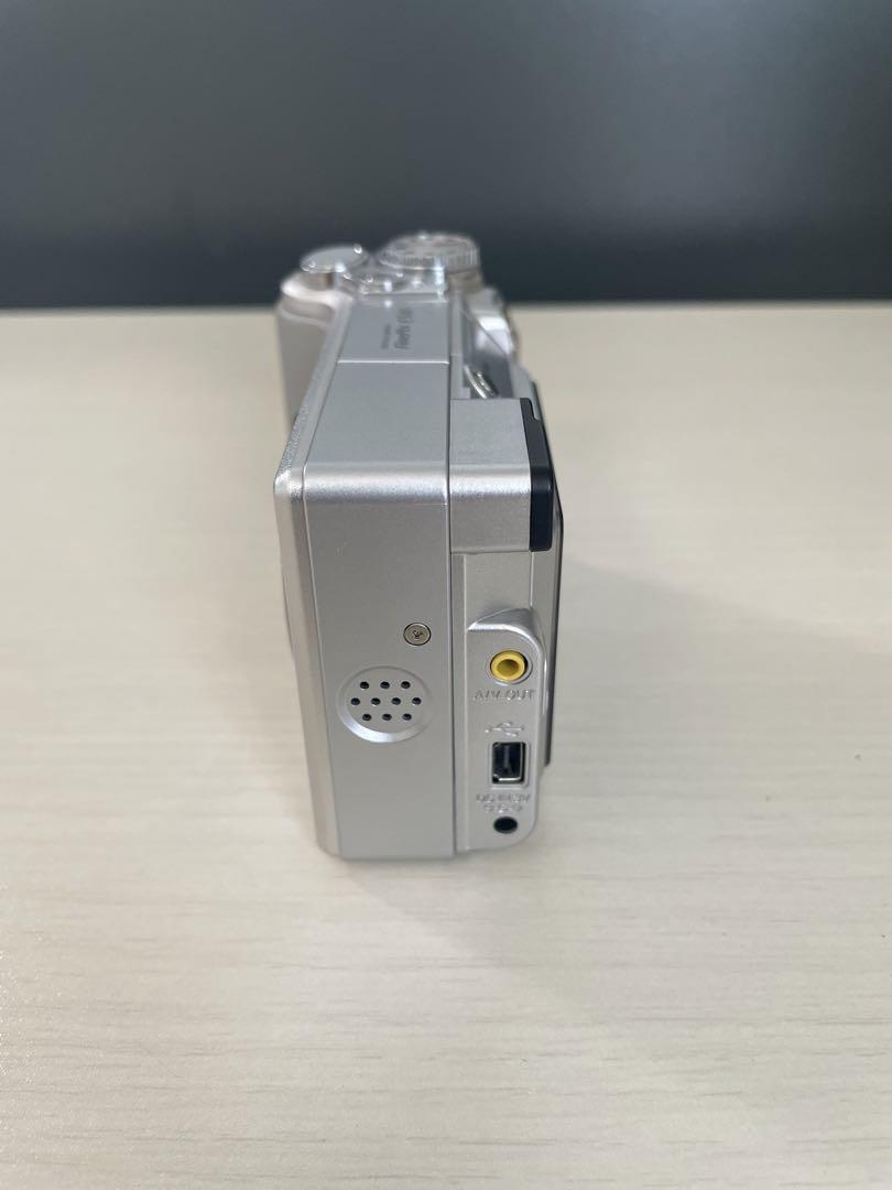 美品動作品】FUJIFILM FinePix E500 オールドデジカメ - メルカリ