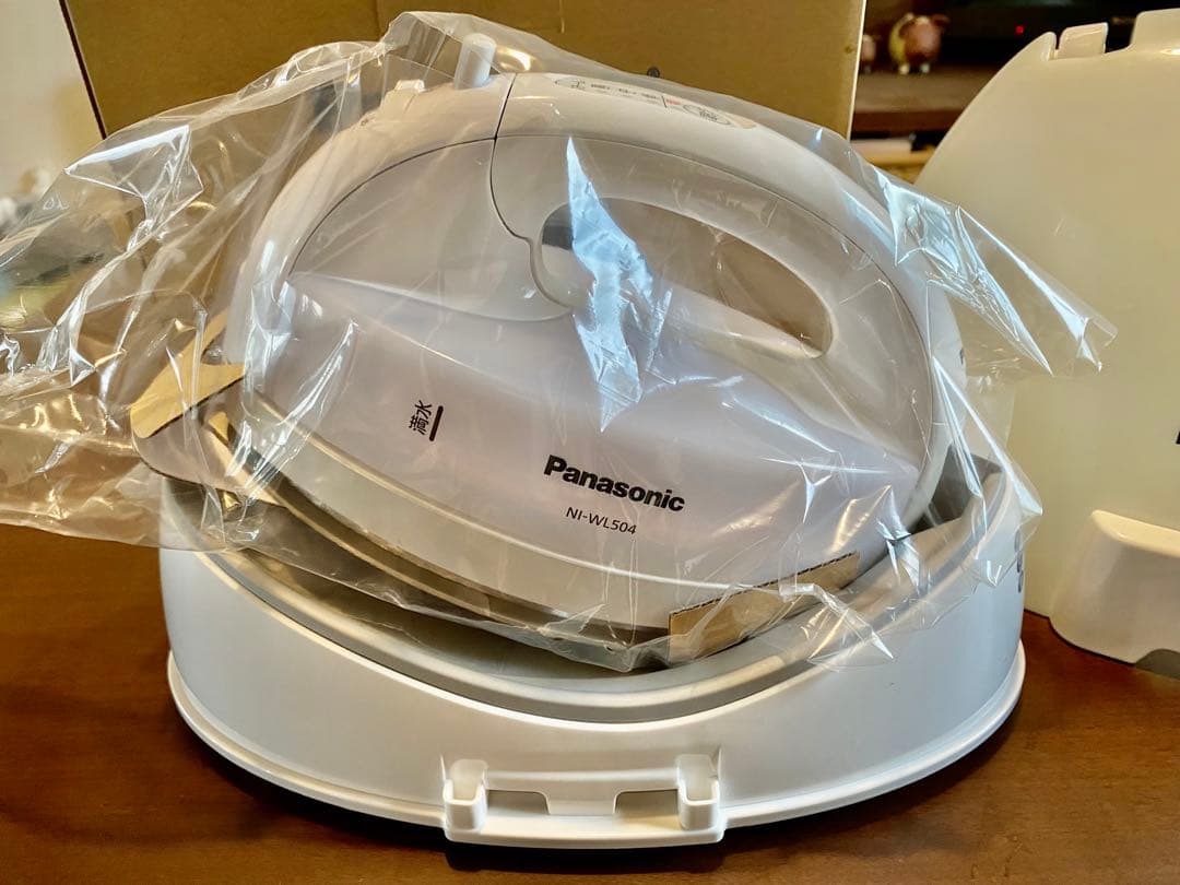 値引きする Panasonic 未使用) NI-WL504-W(新品 アイロン - dovery2y.org