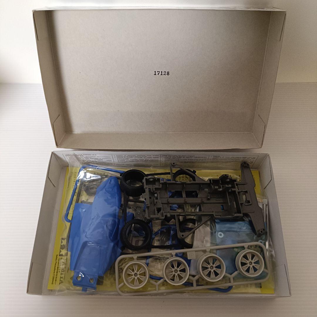 【新品未組立品】レーサーミニ四駆　エアロソリチュード　再販版