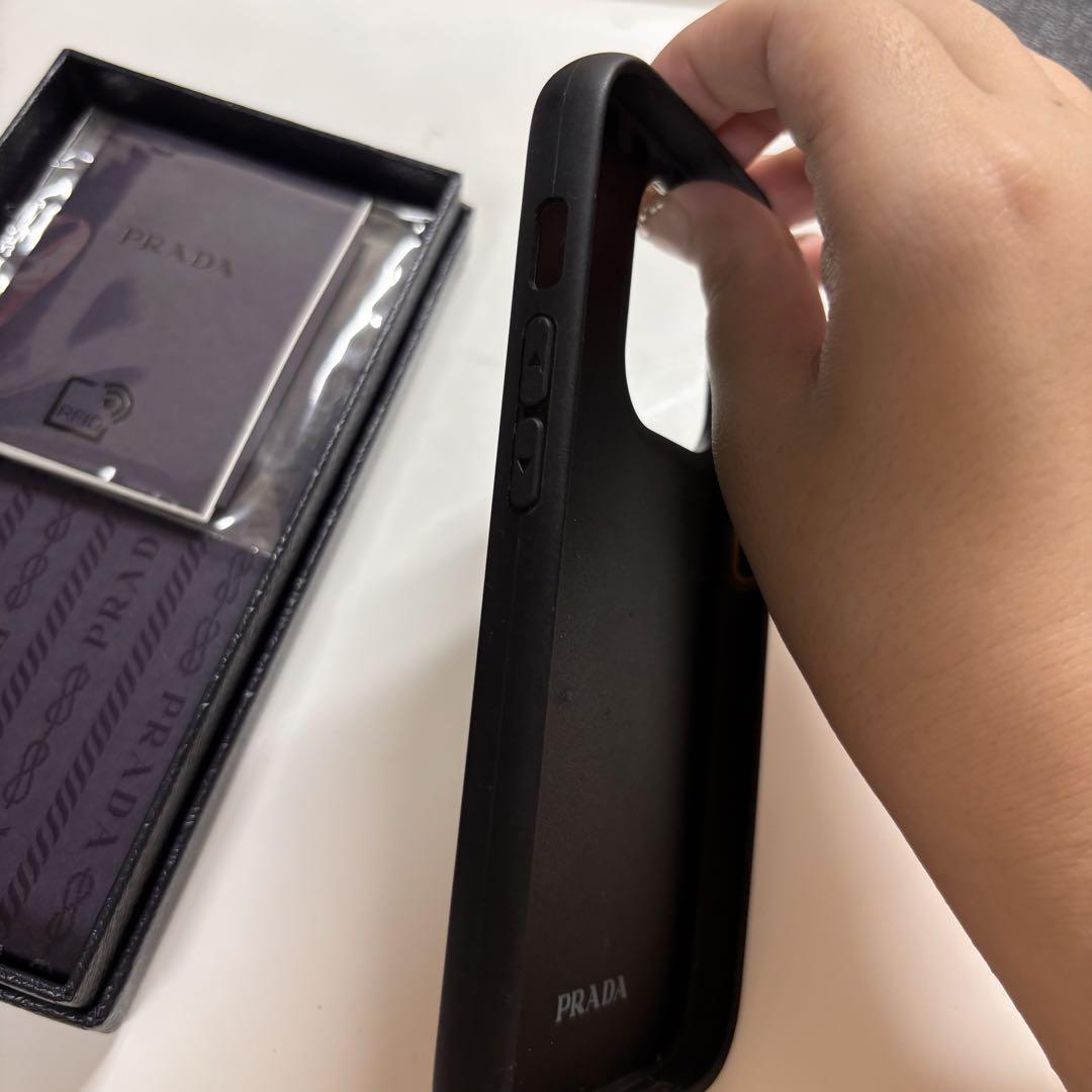PRADA iPhone用ケース 14pro