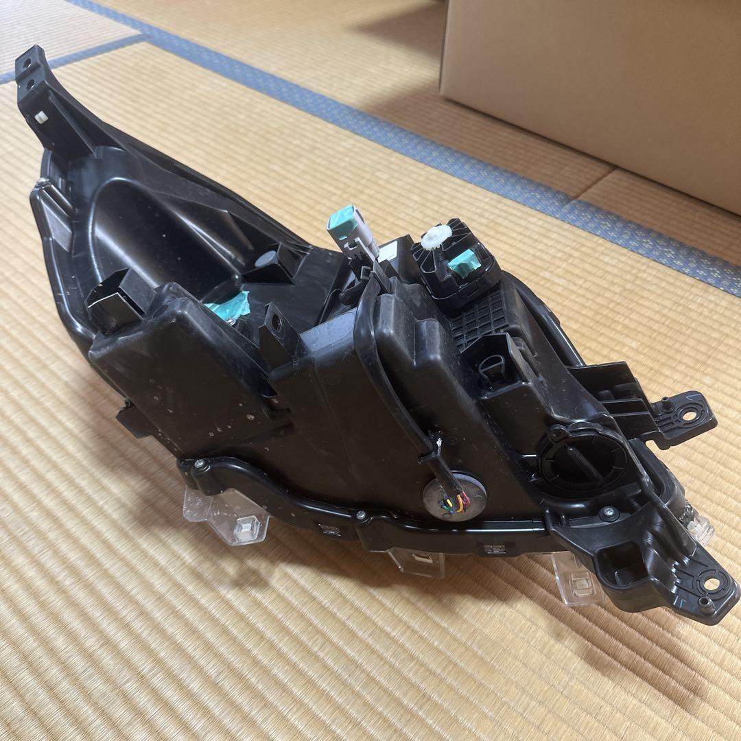 スペーシアカスタム　MK53S 左フロントヘッドランプユニット