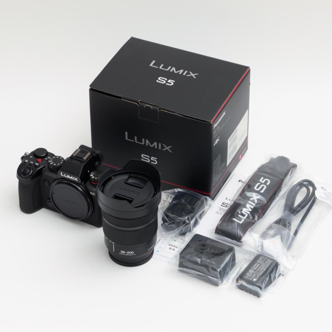 LUMIX DC-S5 ボディ& S28-200mm F4-7.1 レンズセット