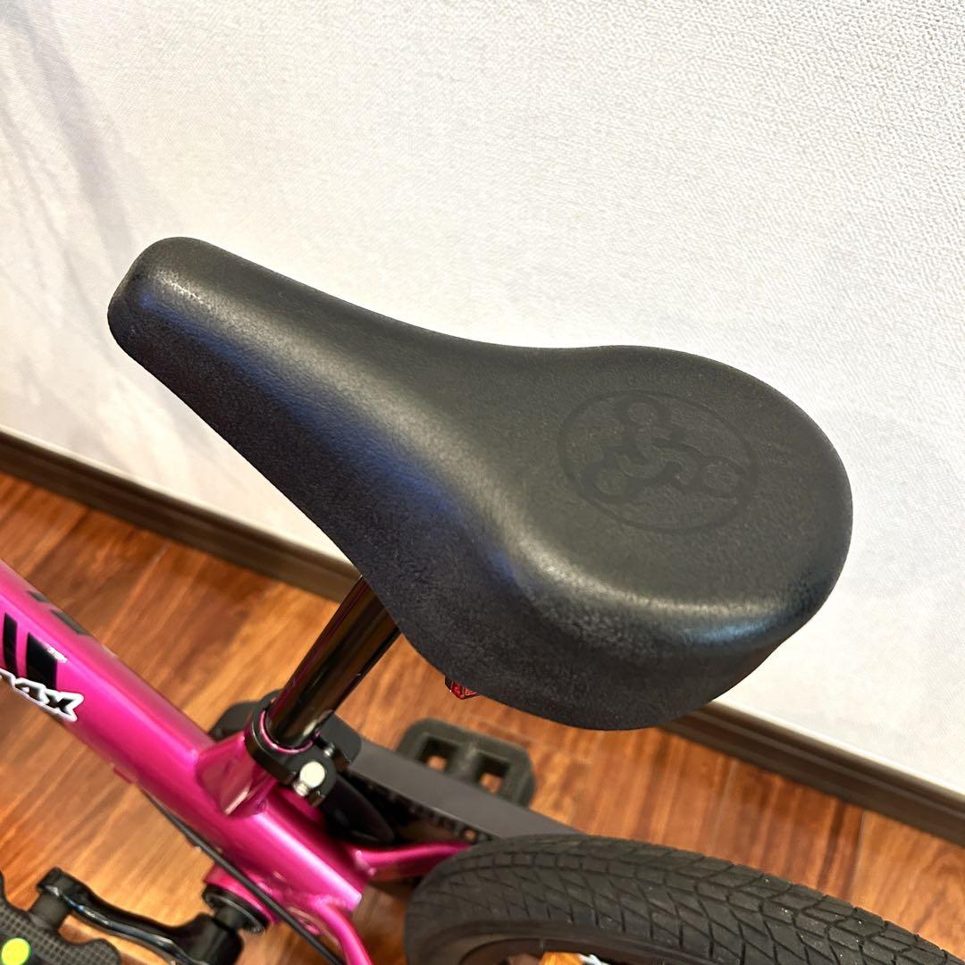 【早い者勝ち】ストライダー 14x ピンク