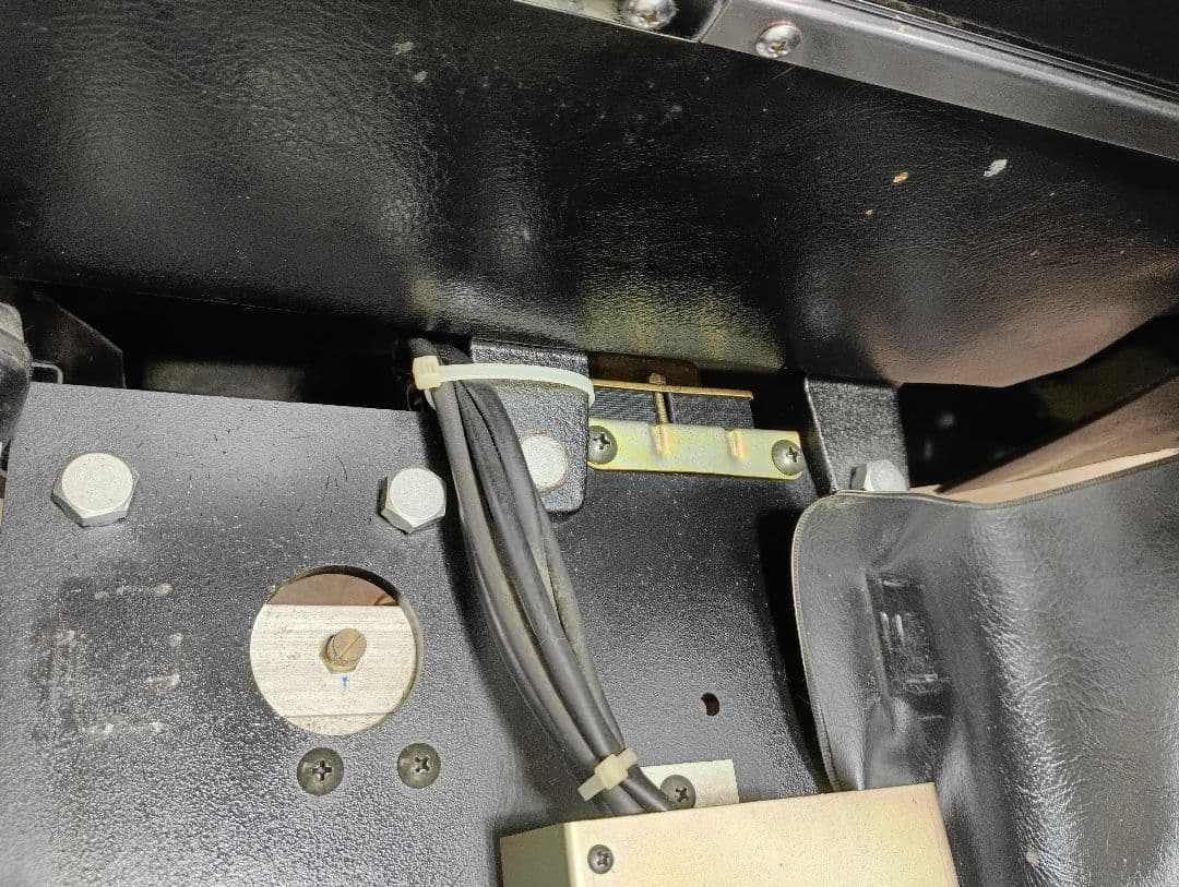 タカラベルモントバーバーチェア