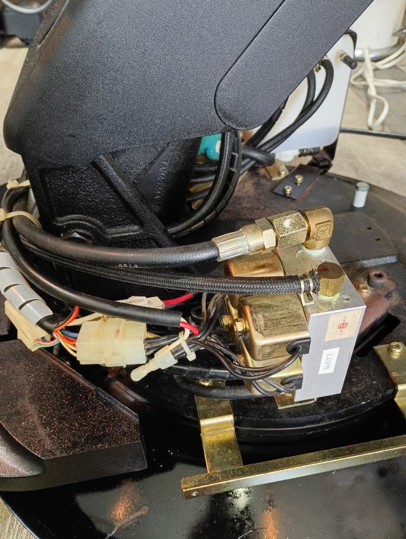 タカラベルモントバーバーチェア