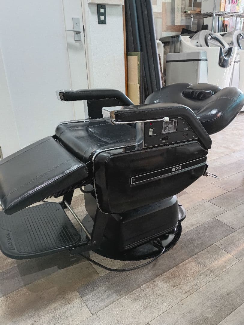 タカラベルモントバーバーチェア