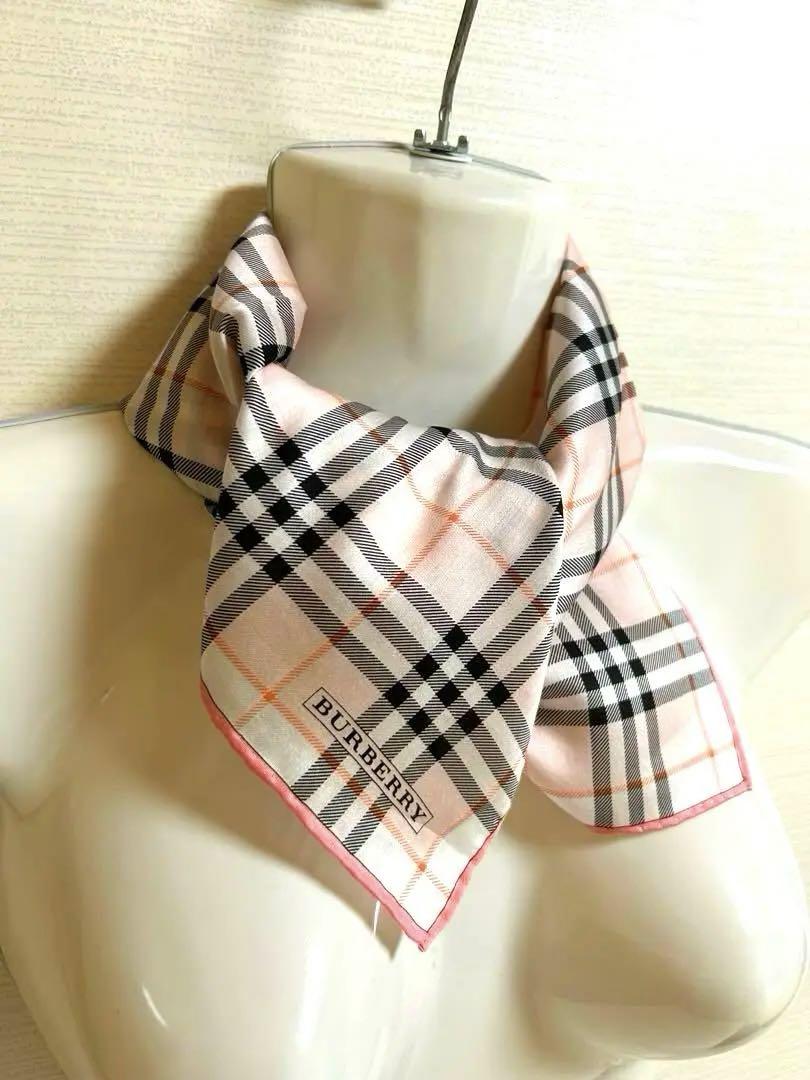 未使用Burberryハンカチorスカーフ 57cm ノバチェック柄 ピンク