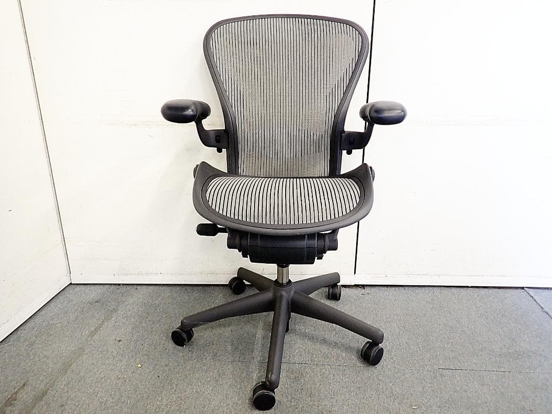 22-1673-2Herman Miller