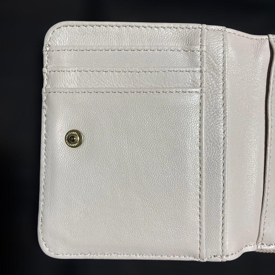 美品】MARY QUANT キルトフォームデイジー 二つ折り財布