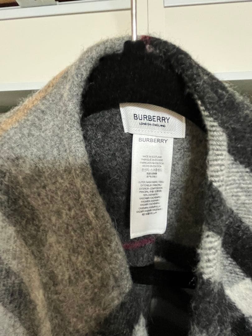BURBERRY チェック柄ポンチョ BURBERRY チェック柄ポンチョ