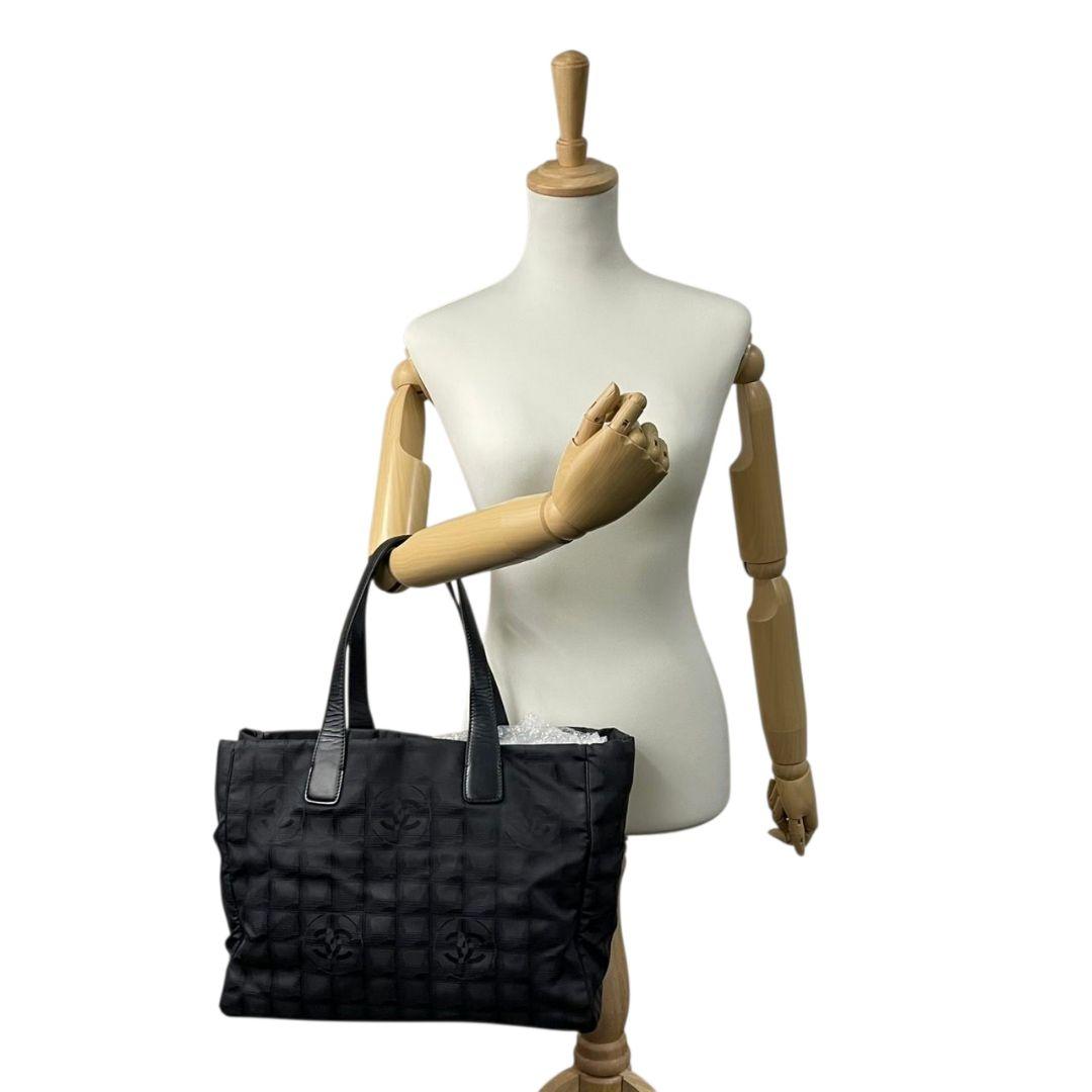 CHANEL シャネル ニュートラベルライン トートバッグ 黒