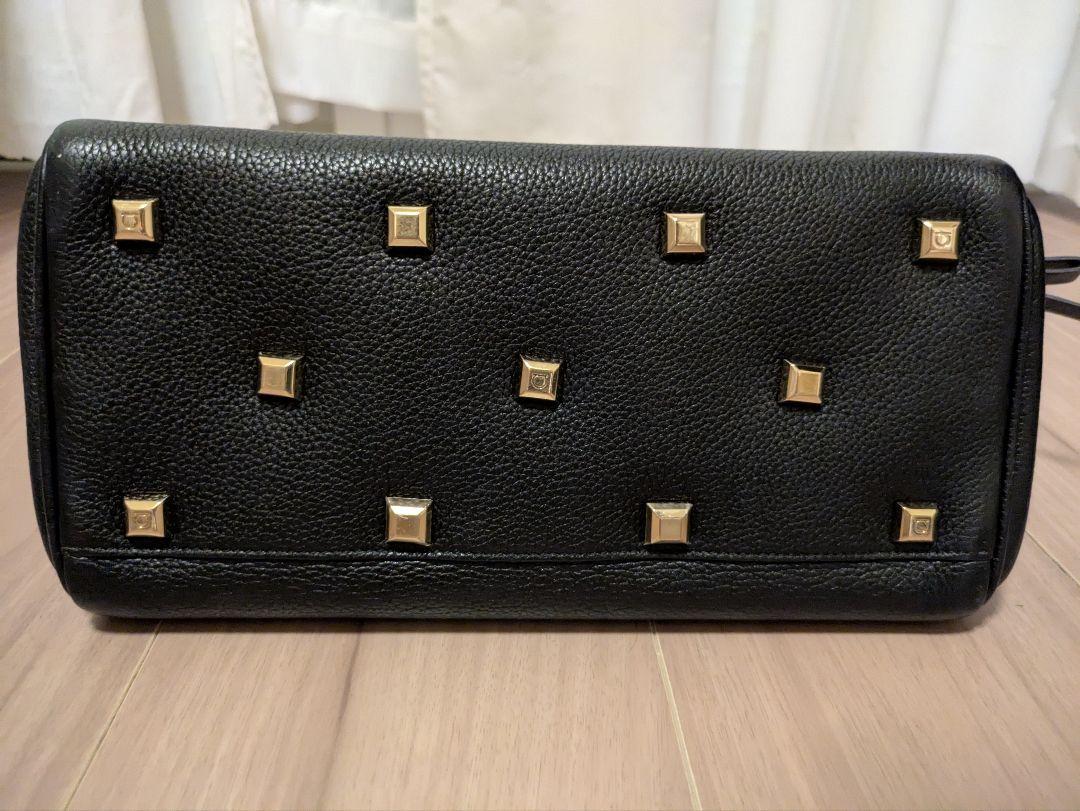 サルヴァトーレ フェラガモ」の FERRAGAMO STUDIO BAG