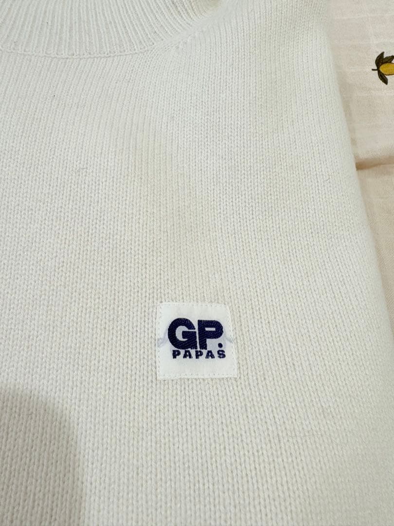 PAPAS ホワイトニットセーター
