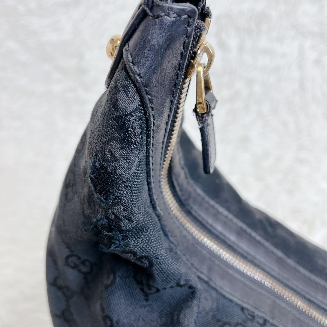 希少 GUCCI 黒 GG柄 スタッズ ワンショルダー バッグ Y2K - メルカリ