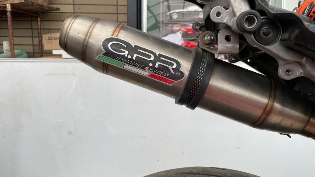 ホンダ HONDA CBR1000RR SC57 イタリア GPRスリップオン ホンダ HONDA CBR1000RR SC57 イタリア GPRスリップオン