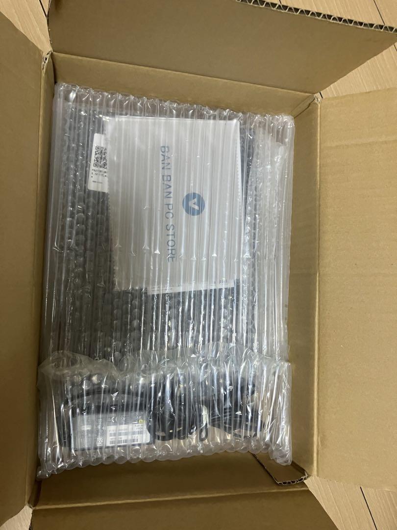 Fujitsu ノートpc SSD 947GB Core i5-8350U