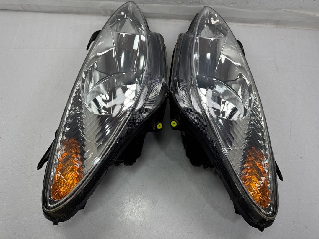 エスティマ ACR30/40W 前期 ヘッドライト 左右 セット 28-131 エスティマ ACR30/40W 前期 ヘッドライト 左右 セット 28-131