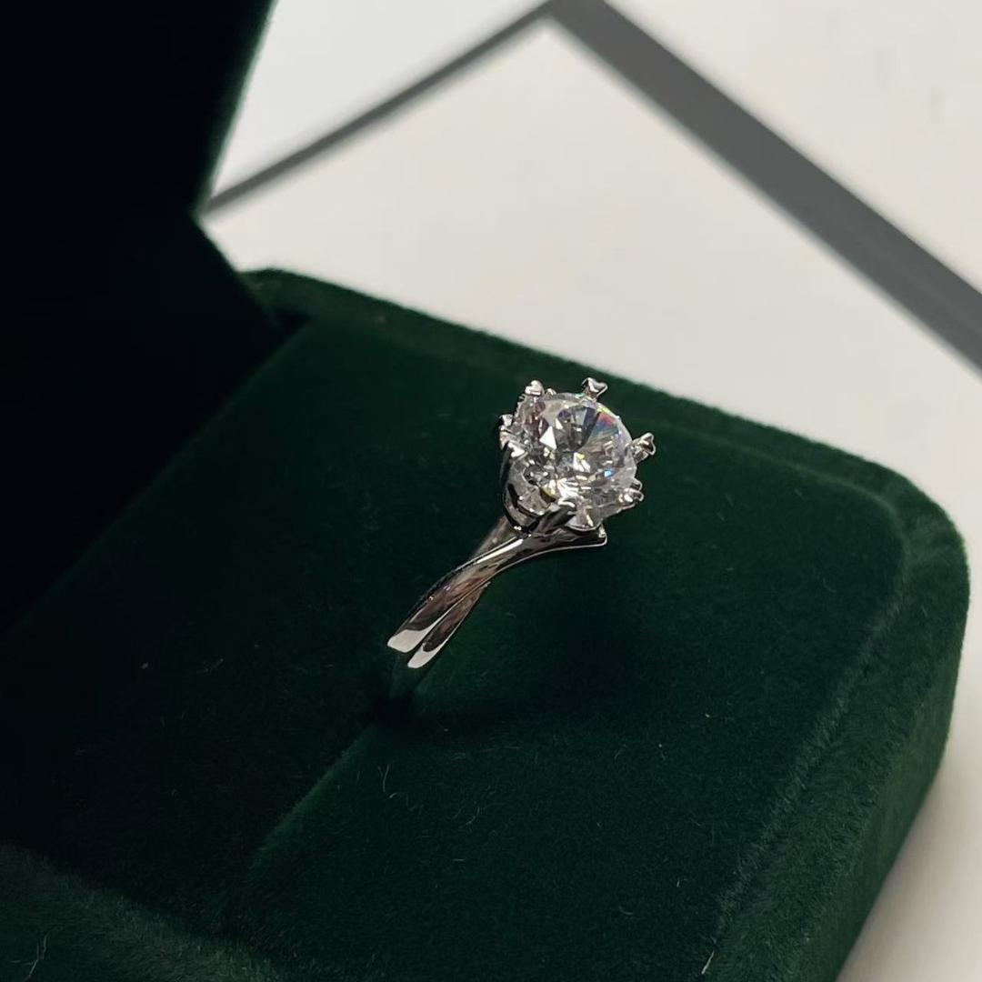 断捨離 金PT900 D1.00CT 証明書付きダイヤモンドリング - メルカリ