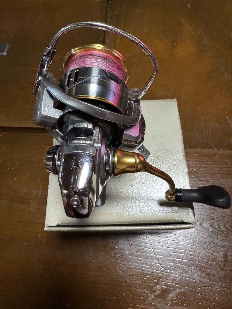 柴犬 　Daiwa FREAMS LT 3000D スピニングリール