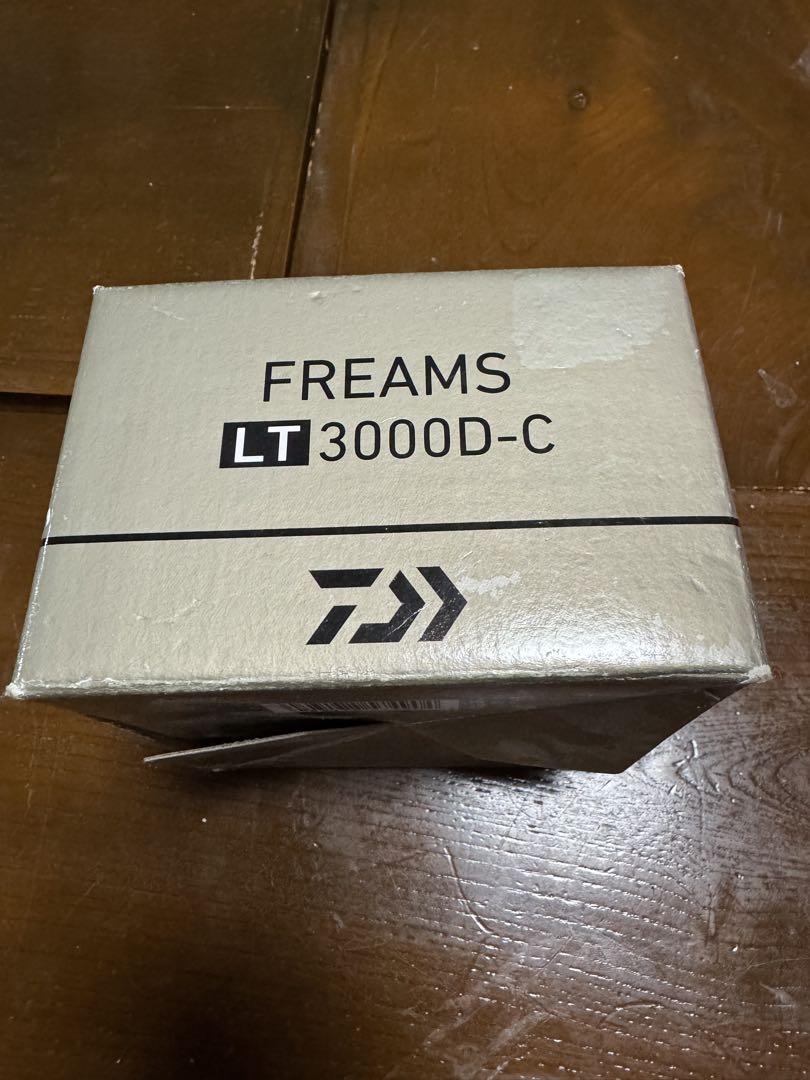 柴犬 　Daiwa FREAMS LT 3000D スピニングリール