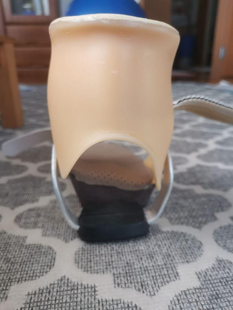 右踵骨骨折用 足底装具硬性