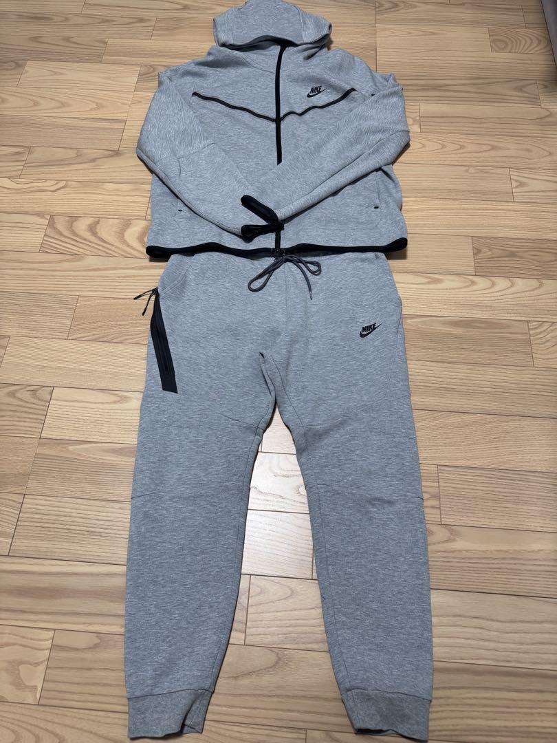 Nikeテックフリース（別売り可能）