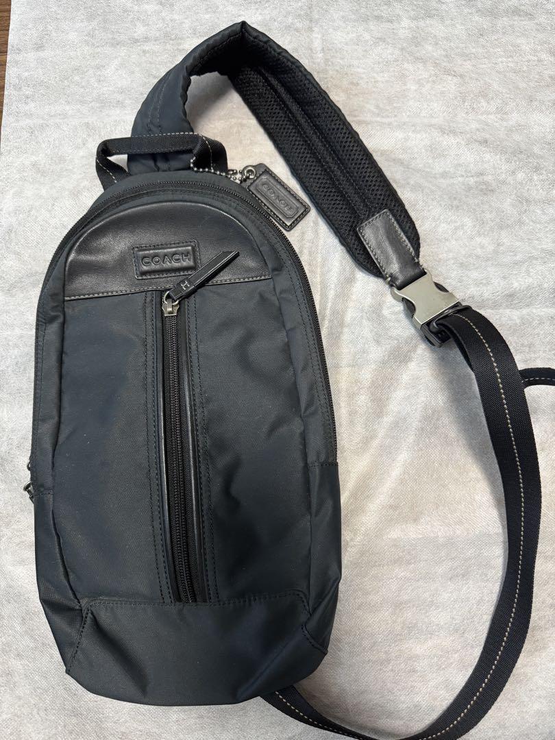 COACH ボディバッグ 黒