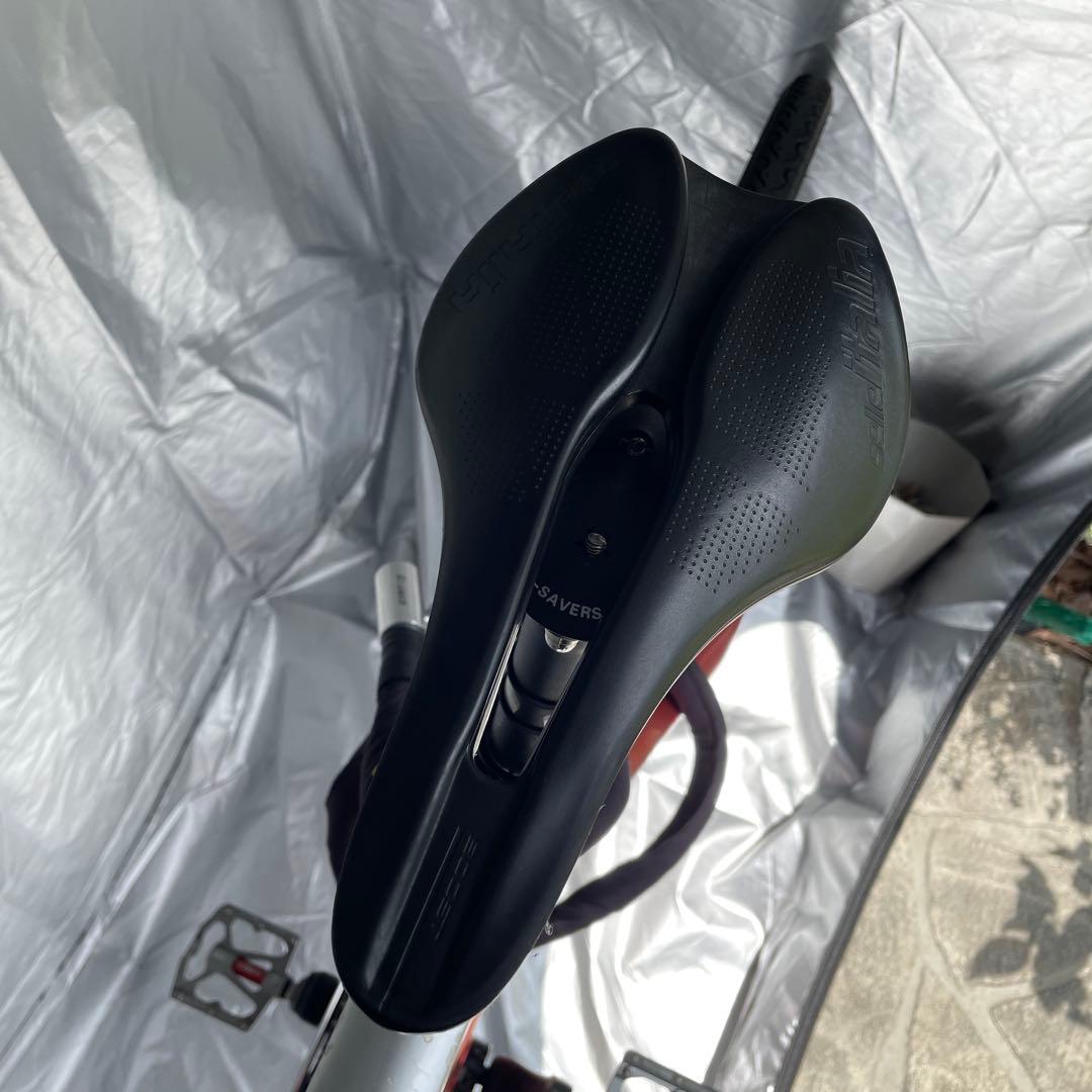 電動アシスト自転車 カーボン目立った傷や汚れなし