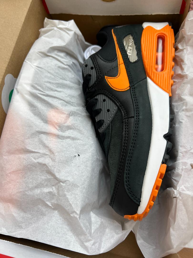 Nike AirMax 90 Tokyo Giants 読売ジャイアンツ 25