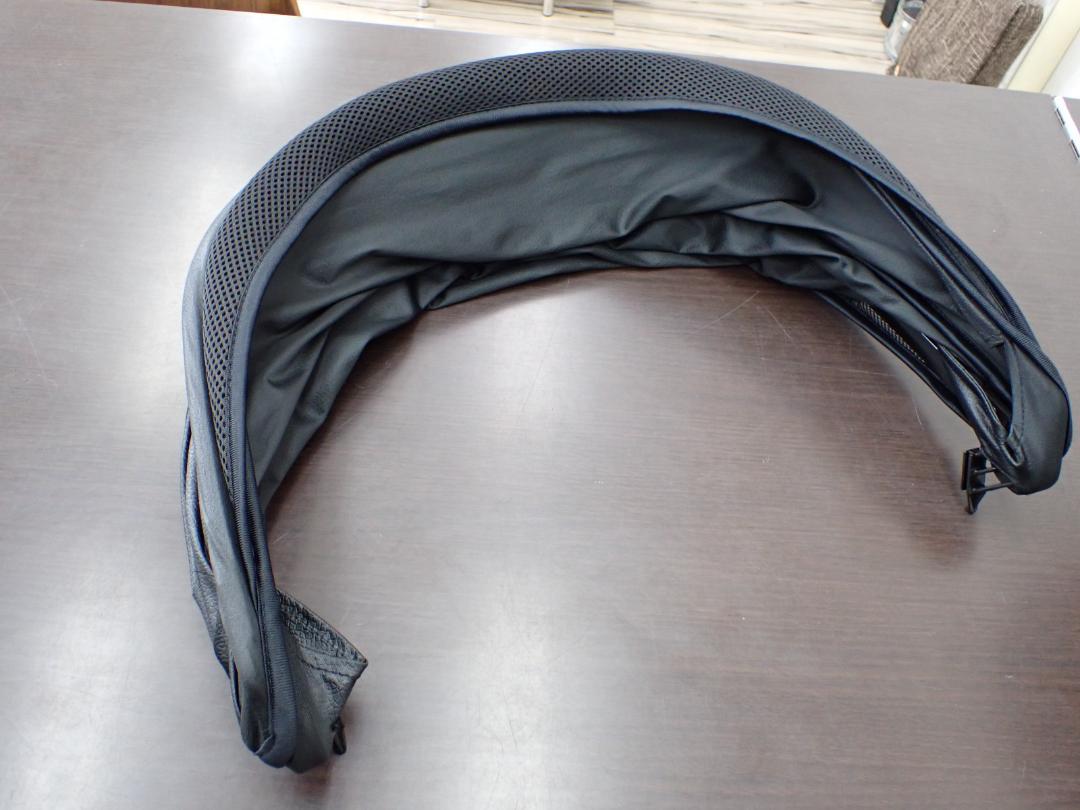 美品 西松屋 チャイルドシート ターンレジェFIX B-900　a
