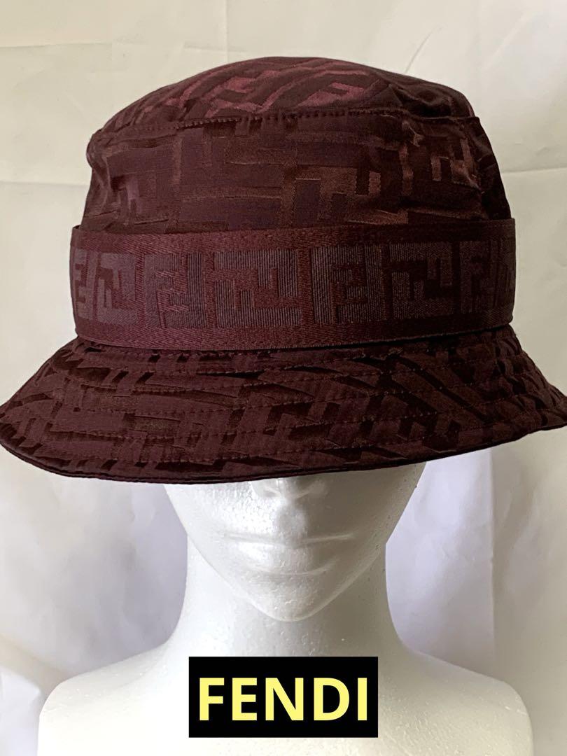 ⭐️FENDI レディース　バケットハット✨[美品]✨ ワインレッド