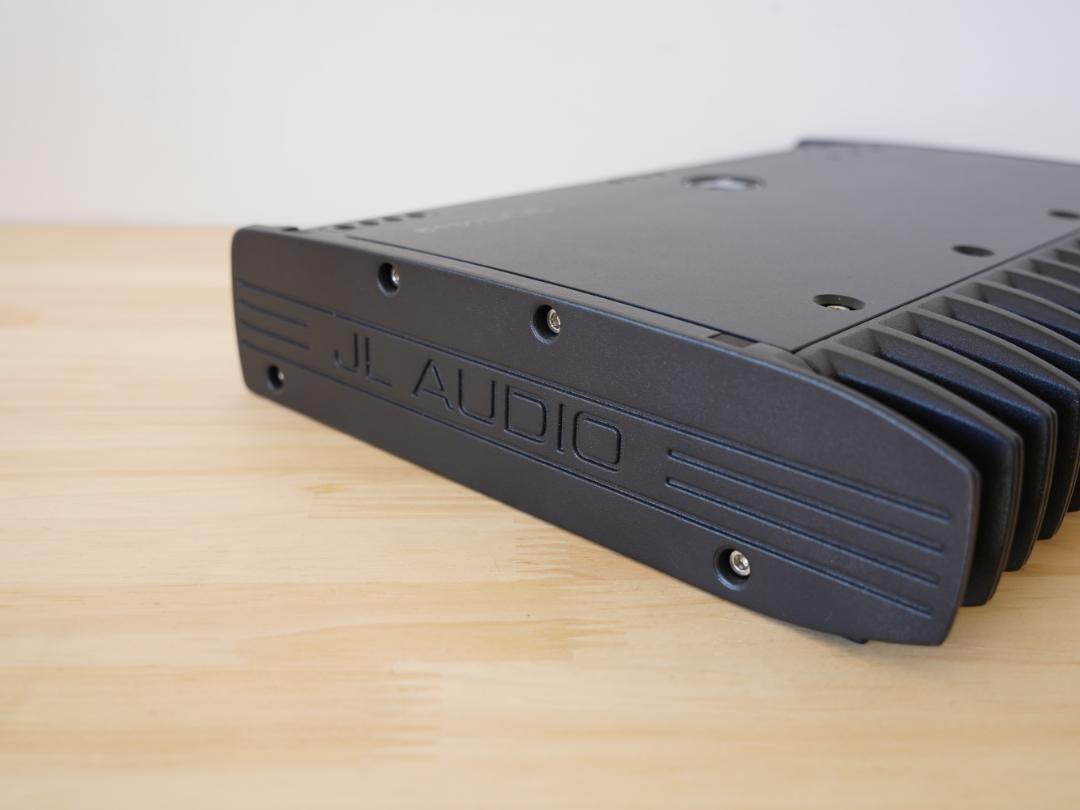 JL AUDIO 300/4 v3 動作確認済み