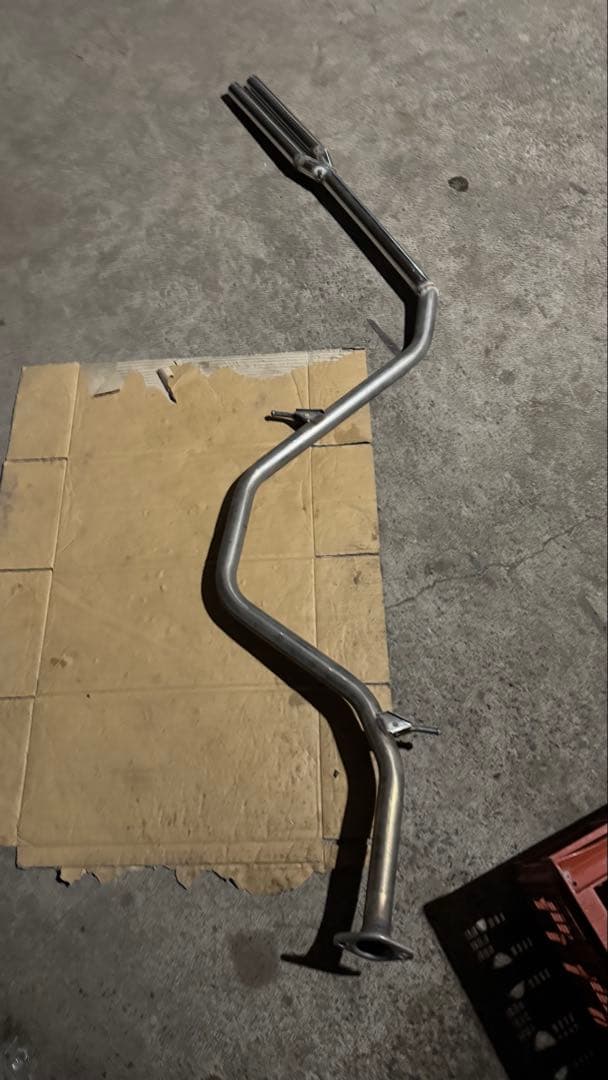 50プリウスリアピースストレート