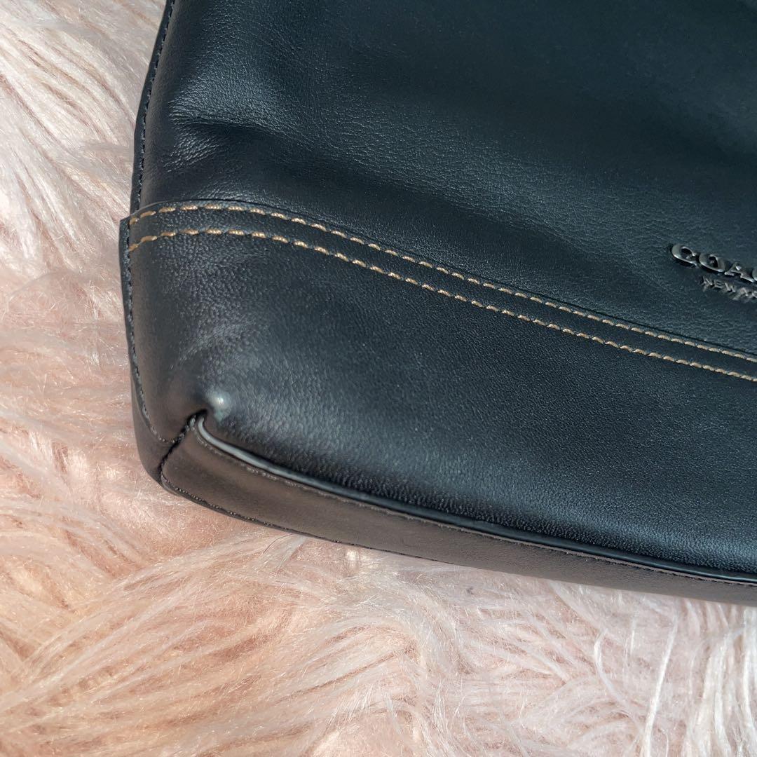 極美品 COACH コーチ 　レザーショルダーバッグ メンズ ブラック
