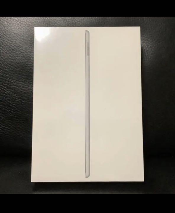新型iPad 第7世代 10.2インチ WiFiモデル 32GB シルバー