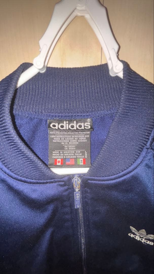 adidas ネイビー トラックジャケット adidas ネイビー トラックジャケット