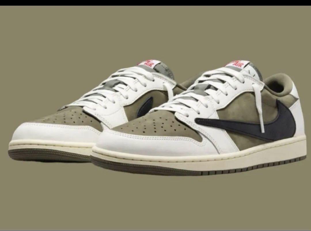トラヴィス　ナイキ　Reverse Olive Travis Scott